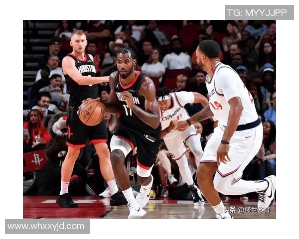 快船与火箭激战正酣精彩直播全程回顾与分析不容错过