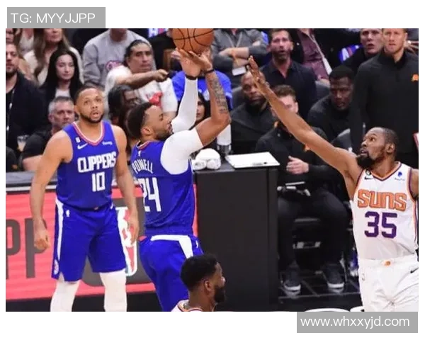 福岗对决德岛展现实力碰撞期待精彩赛事全程回顾与分析